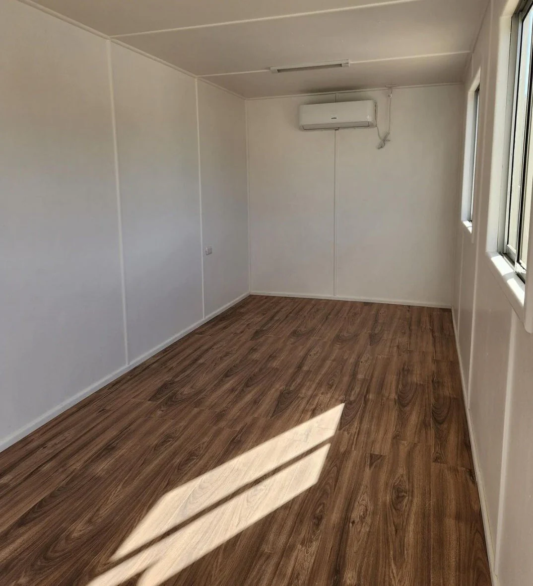 Contenedor maritímo Oficina 24m² - Imagen 7