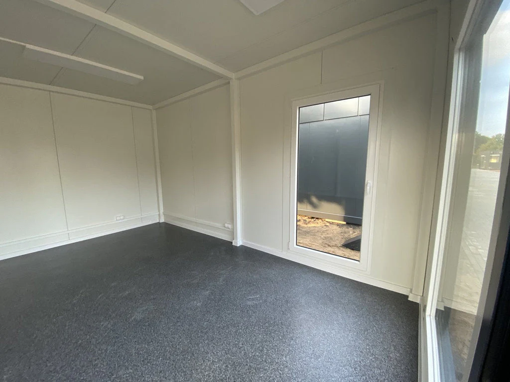 Contenedor de oficina tipo "London" 6,00 x 5,00 m - Imagen 9