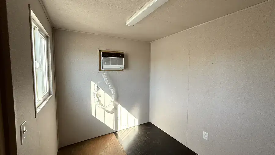 Contenedor combinado de 20 pies renovado para oficinas y almacenamiento - Imagen 6