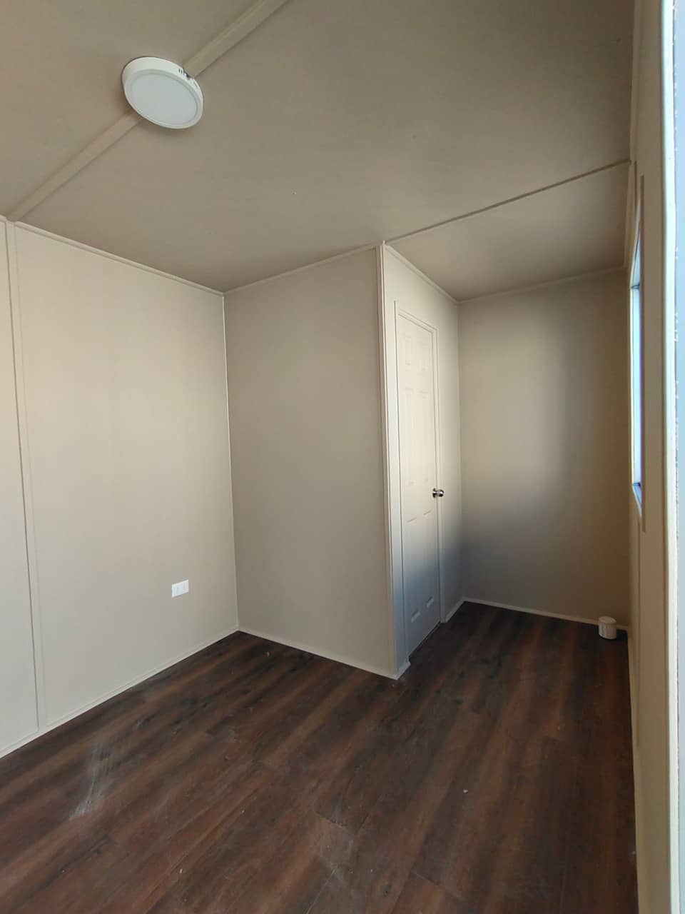 Contenedor Oficina con baño 20 pies - Imagen 5
