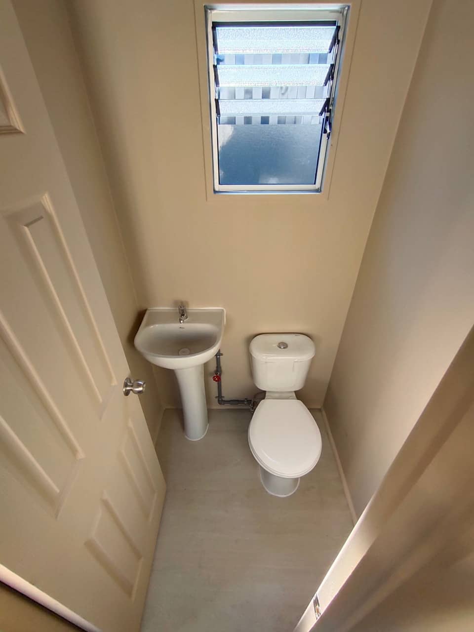 Contenedor Oficina con baño 20 pies - Imagen 7
