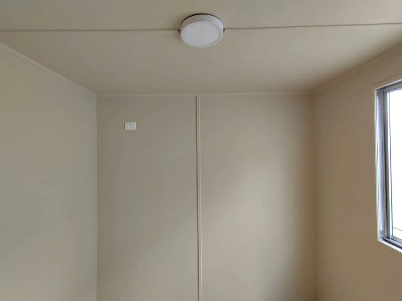 Contenedor Oficina con baño 20 pies - Imagen 6