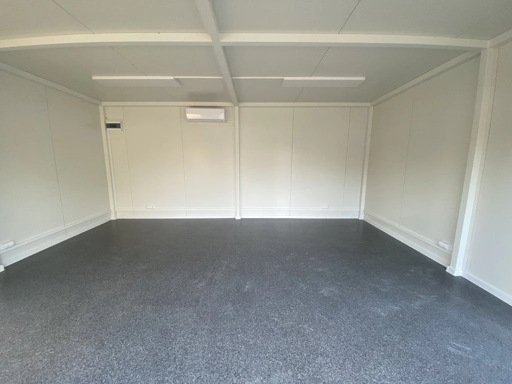 Contenedor de oficina tipo "London" 6,00 x 5,00 m - Imagen 7
