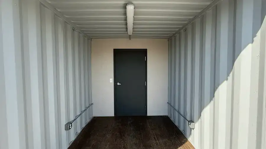 Contenedor combinado de 20 pies renovado para oficinas y almacenamiento - Imagen 7