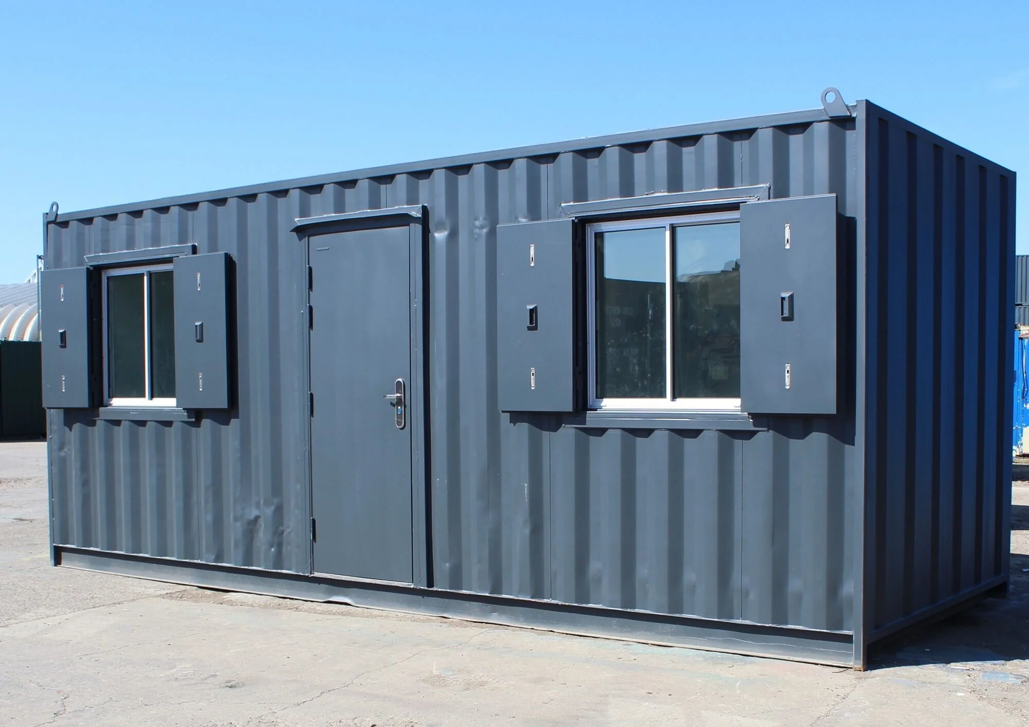 Contenedor de oficina de 20 Pies con 2 ventanas - Imagen 2