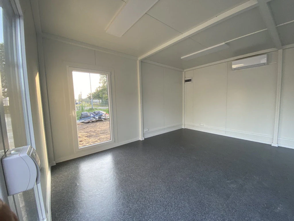 Contenedor de oficina tipo "London" 6,00 x 5,00 m - Imagen 8