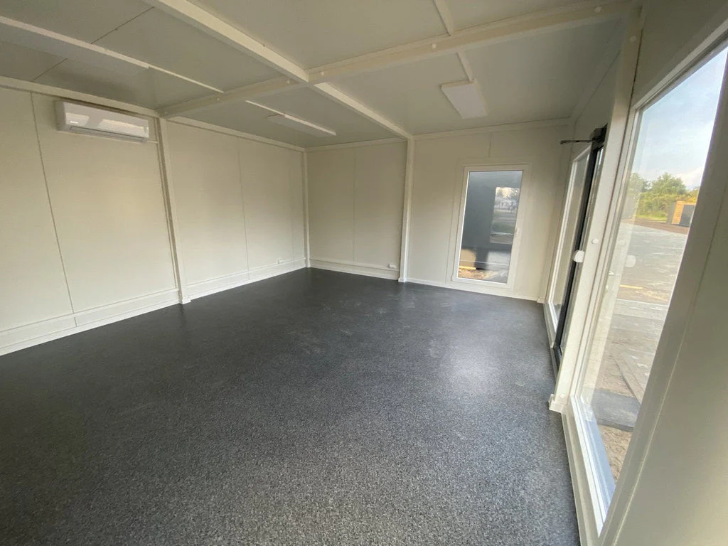 Contenedor de oficina tipo "London" 6,00 x 5,00 m - Imagen 11