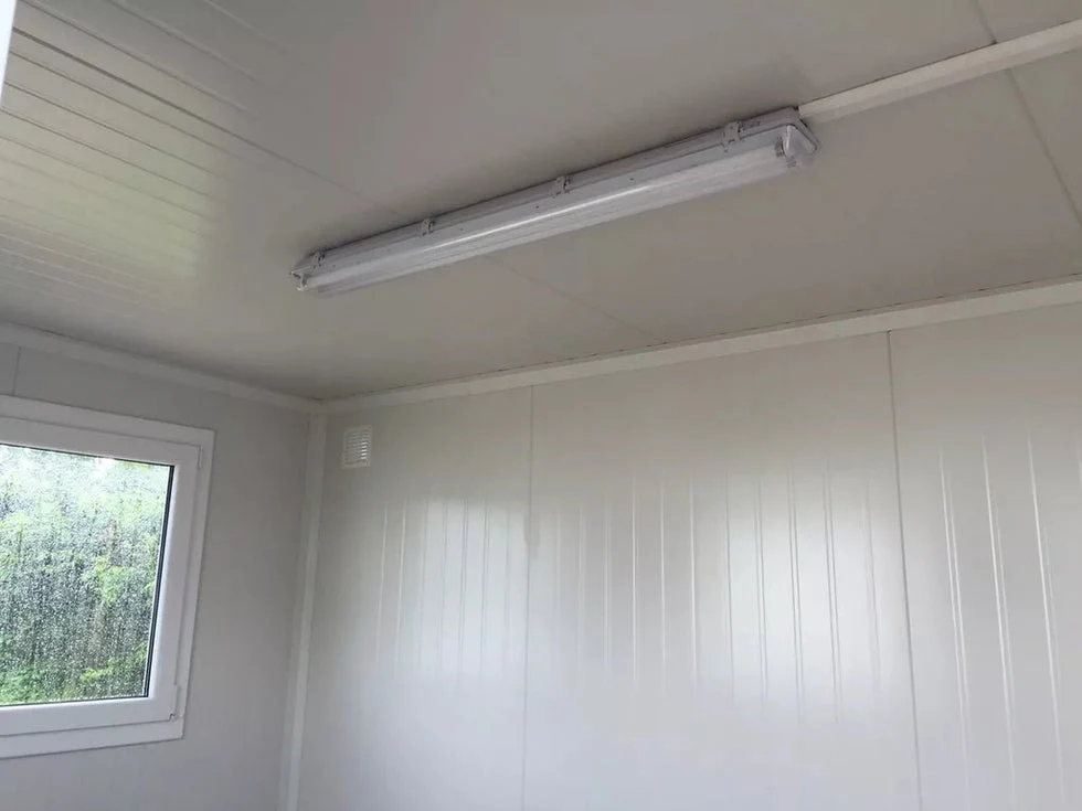 Contenedor de oficina 3,50 × 2,20 - Imagen 4